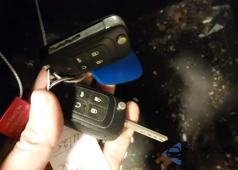 2015 Chevrolet Malibu 1Lt из США, поврежденный, VIN 1G11C5SL9FF165754